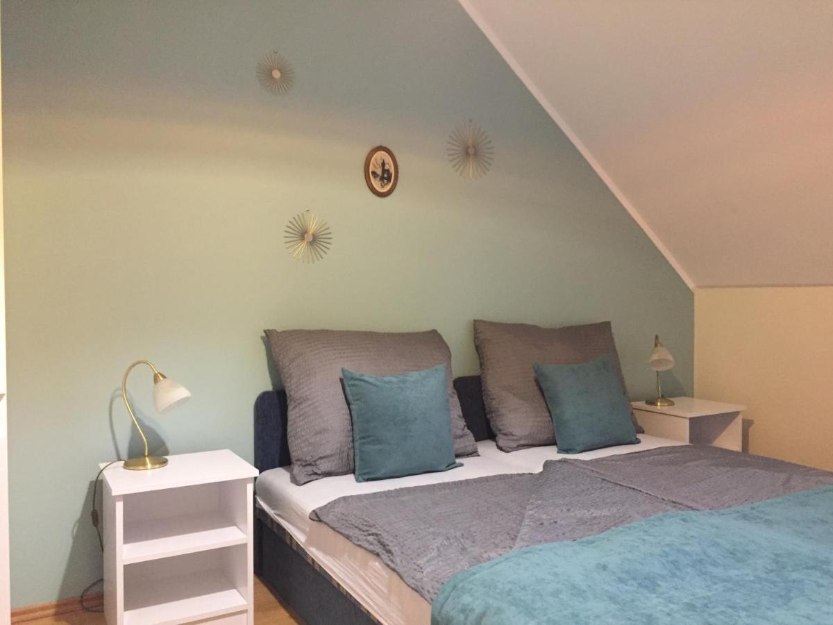 Kikerics Vendeghaz Bed & Breakfast วิลานี ภายนอก รูปภาพ