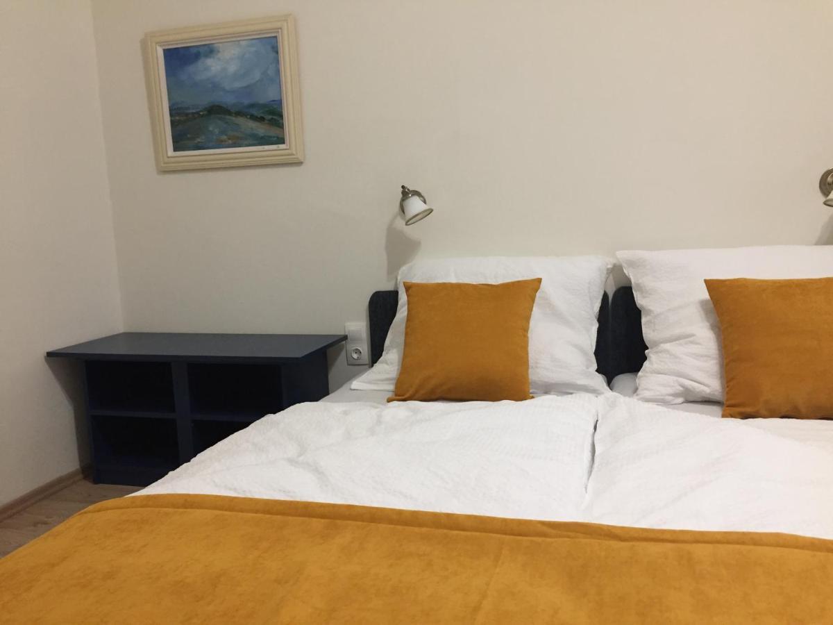Kikerics Vendeghaz Bed & Breakfast วิลานี ภายนอก รูปภาพ