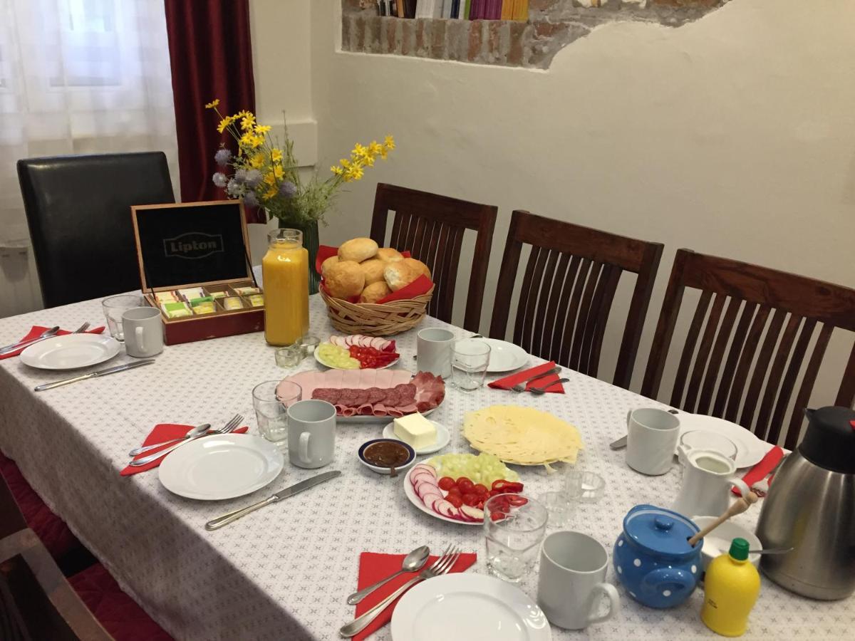 Kikerics Vendeghaz Bed & Breakfast วิลานี ภายนอก รูปภาพ