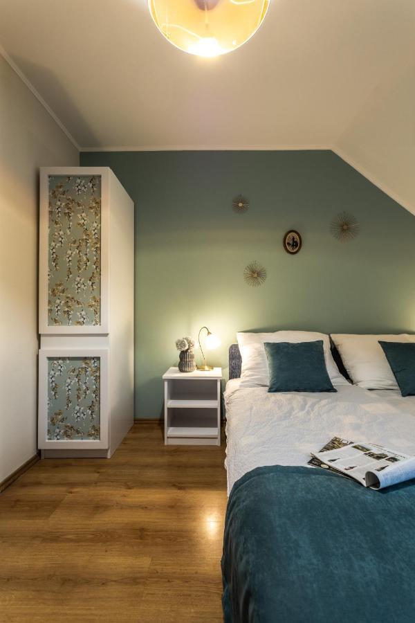Kikerics Vendeghaz Bed & Breakfast วิลานี ภายนอก รูปภาพ